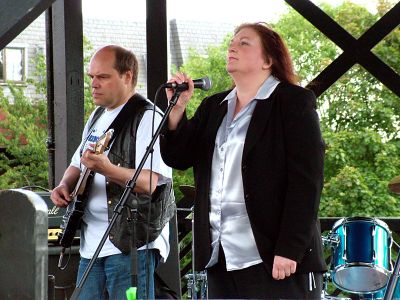 2TR in the Tamworth bandstand
